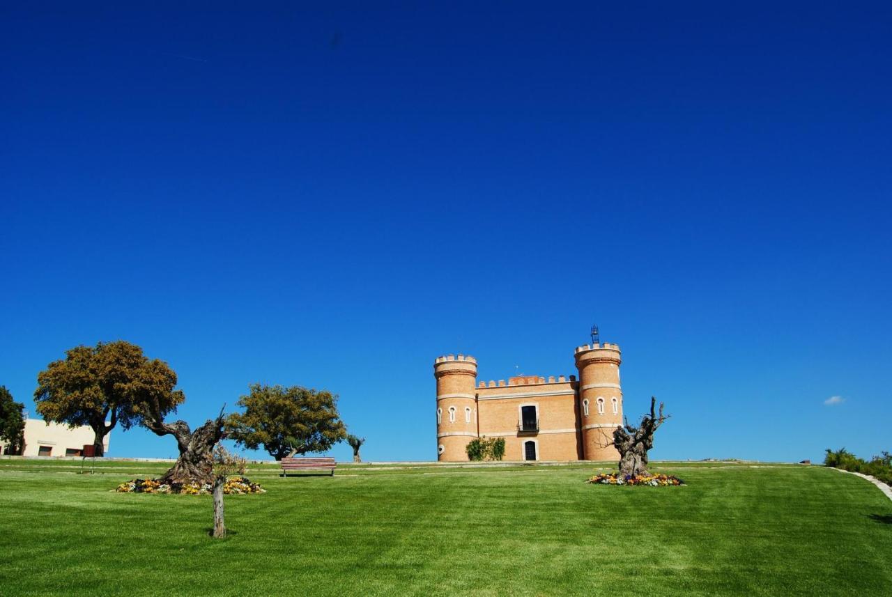 Castillo De Monte La Reina Posada Real & Bodega Toro Exteriör bild